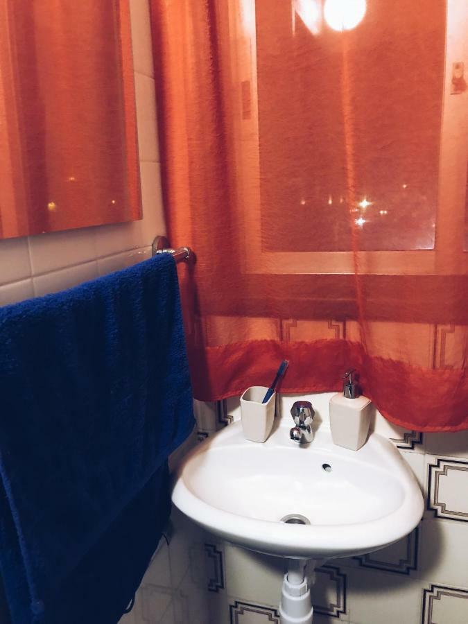 Studio In Heart Of 레메소스 외부 사진